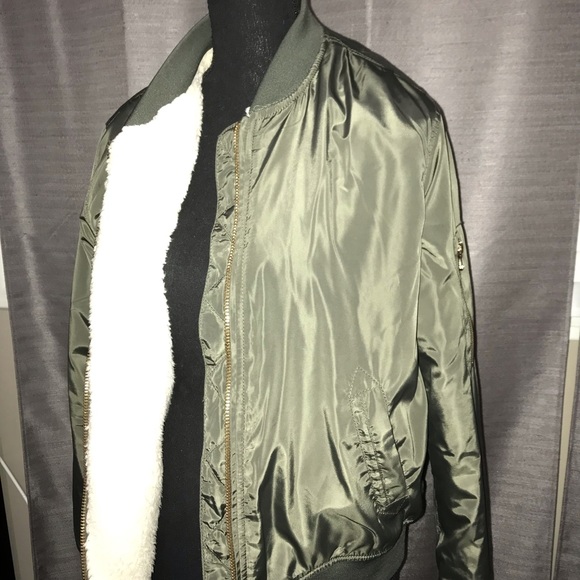 Bomber jacket - Picture 3 of 6